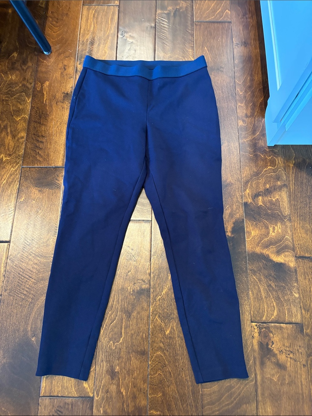 Talbots Navy Pull-On Cropped Slim Pants